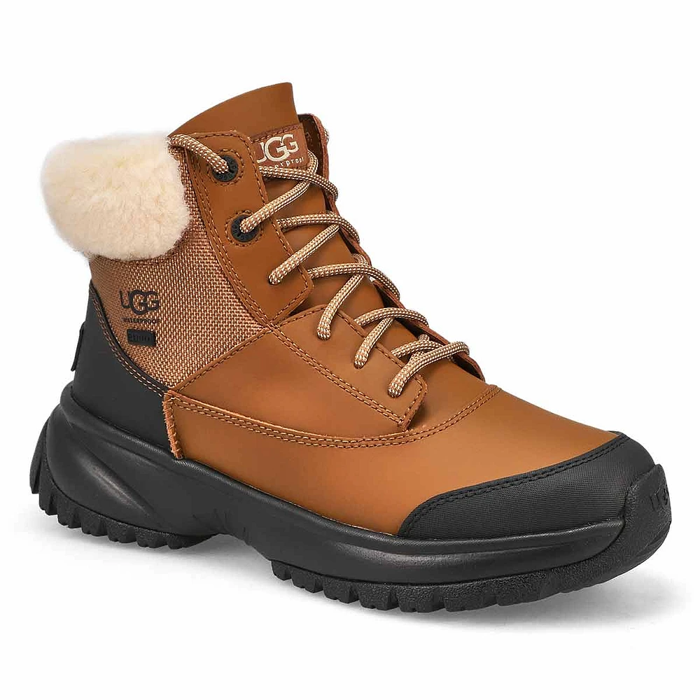 UGG Women's Yose Fluff V2 Winter Boot - Chestnut