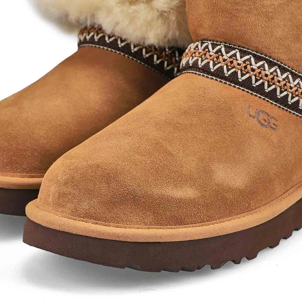 Women's Classic Short Crescent Boot - Chestnut