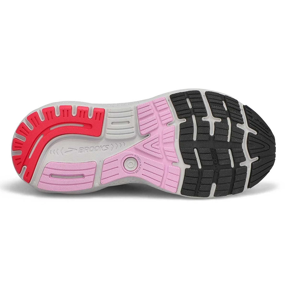 Women's Ghost 16 Lace Up Performance Sneaker