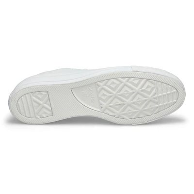 Men's Chuck Taylor All Star Classic Leather Sneake