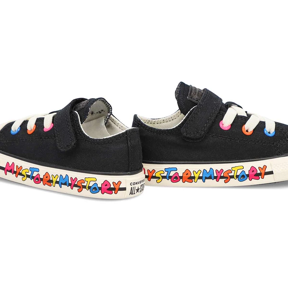 Infants' Chuck Taylor All Star 1V My Story Sneaker