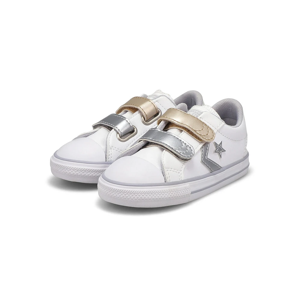 Infants' Chuck Taylor All Star 2V Sneaker - White/