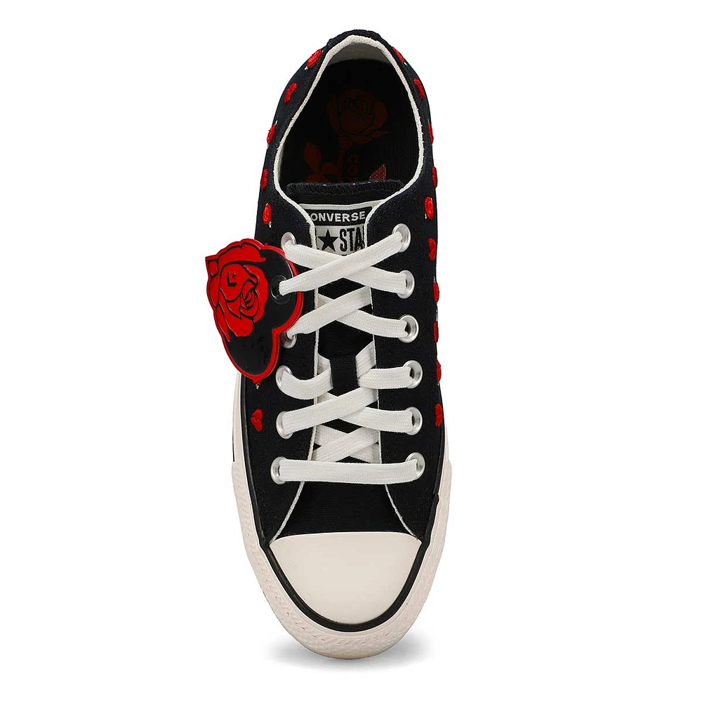 Women's Chuck Taylor All Star Sneakers - Wht/Mono