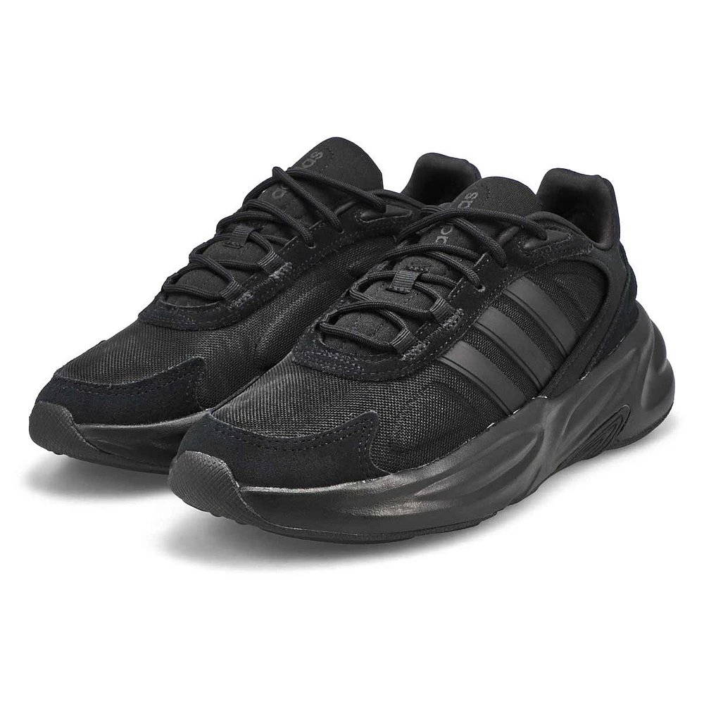 Women's Ozelle Lace Up Sneaker