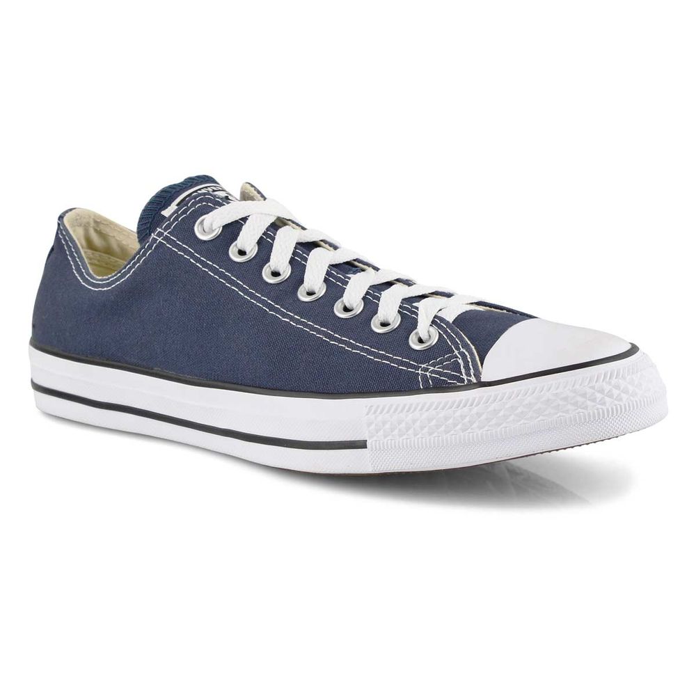 Men's Chuck Taylor All Star Classic Leather Sneake