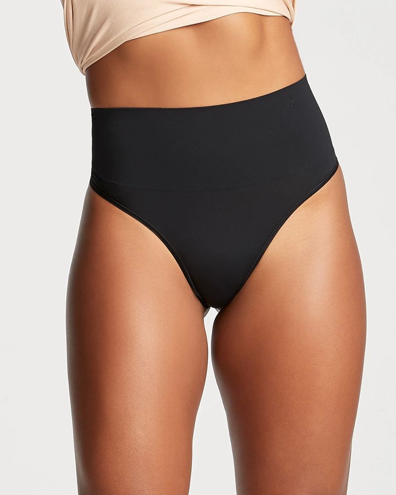 Yummie Ultralight Seamless Smoothing Thong, Black, Size S/M, from