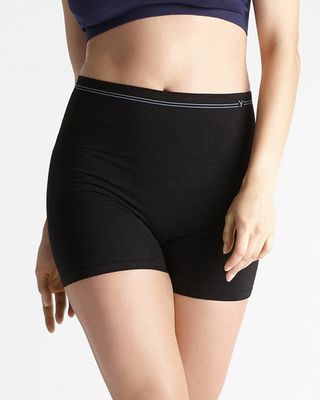 Yummie Cotton Seamless Short, Black, Size M/L, from Soma