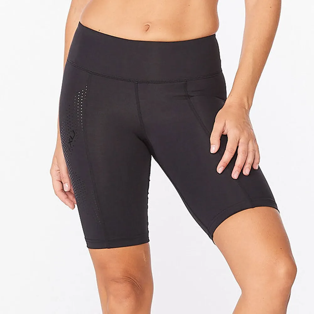 2XU Women's Motion Mid Rise Compression Short