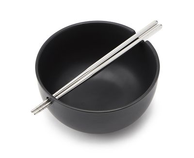 Soba Noodle Bowl with Chopsticks, Matte Black