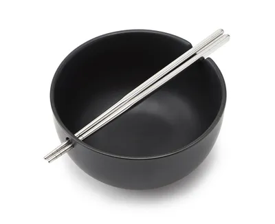 Soba Noodle Bowl with Chopsticks, Matte Black