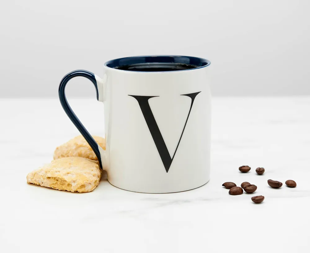 Monogrammed Mug "V", Blue