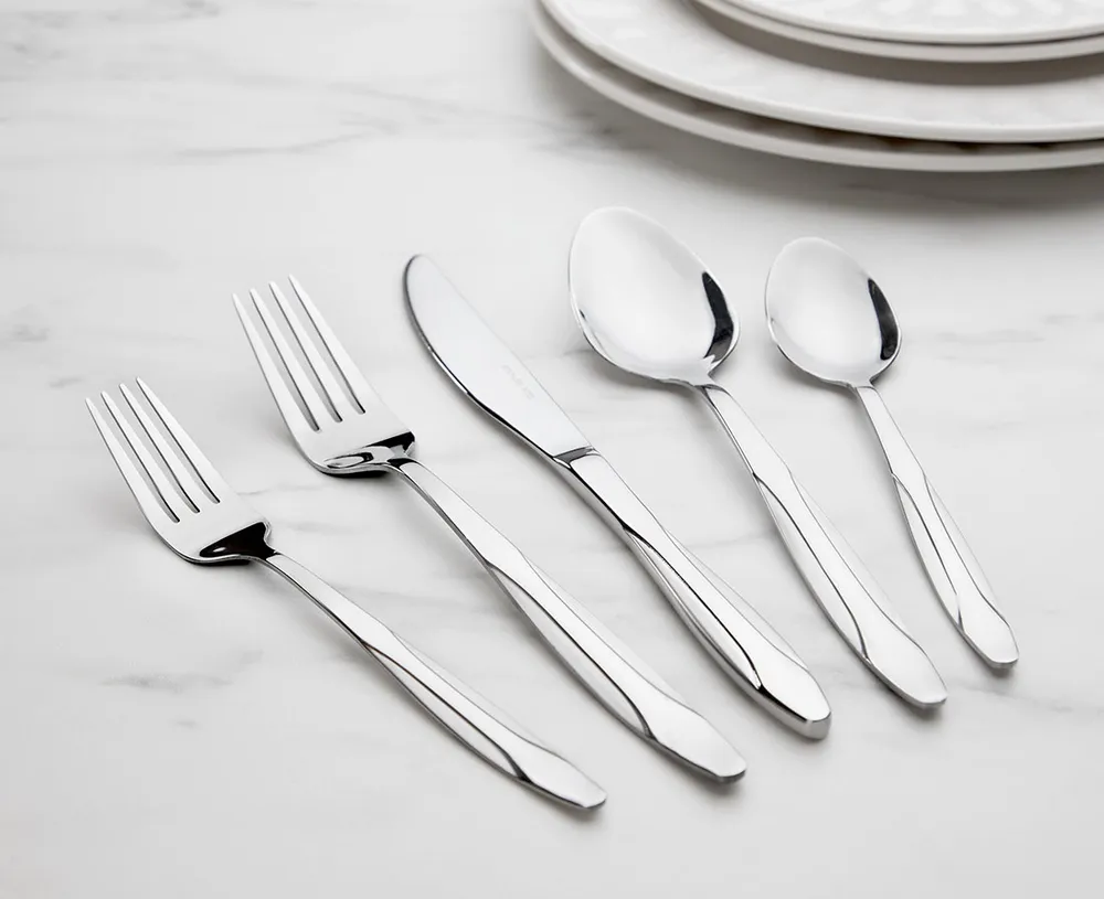 Dalia 20-Pc Flatware Set