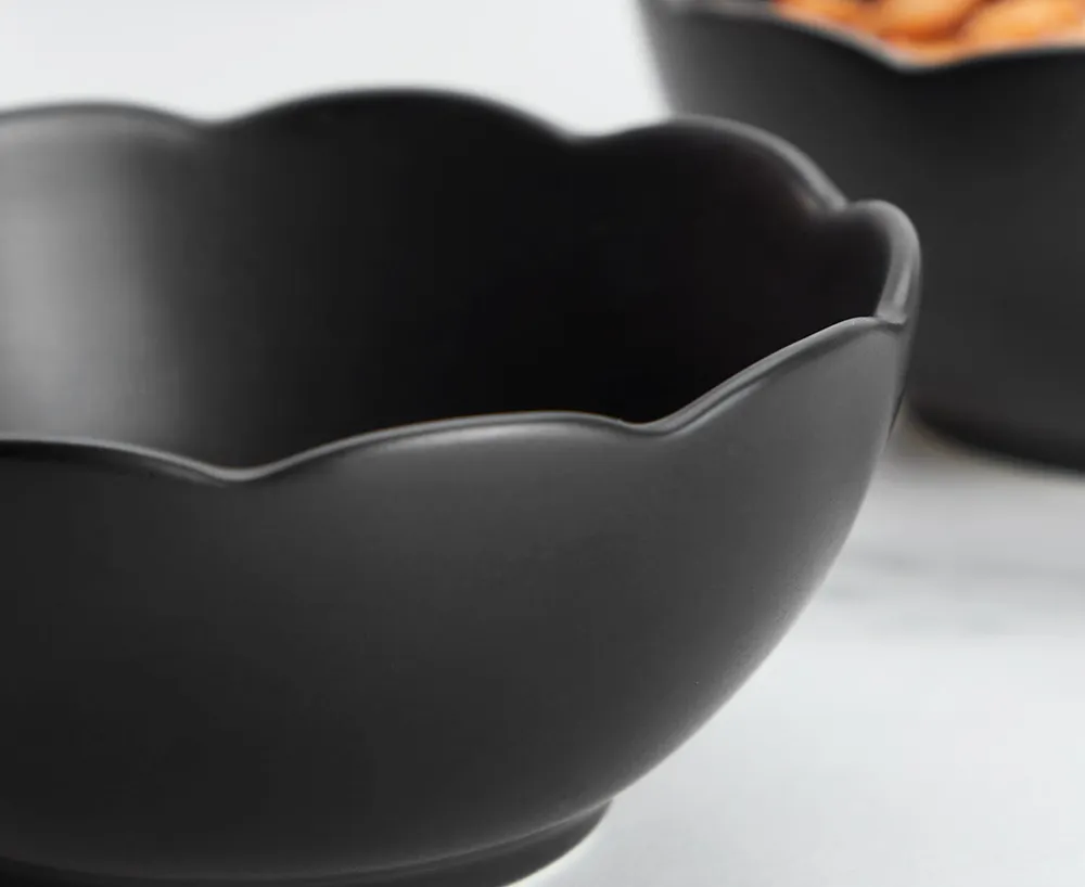 Matte Bowls, Black, Set of 4