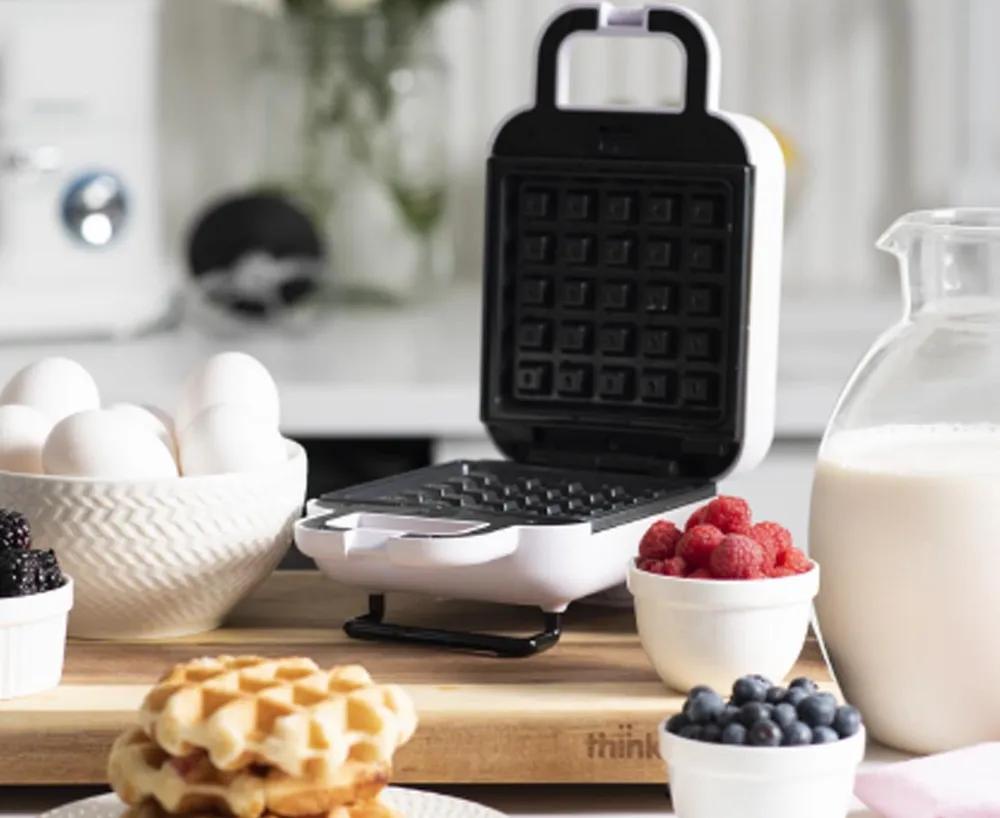 thinkkitchen Baker's Delight 3-In-1 Doughnut, Waffle & Sandwich Maker