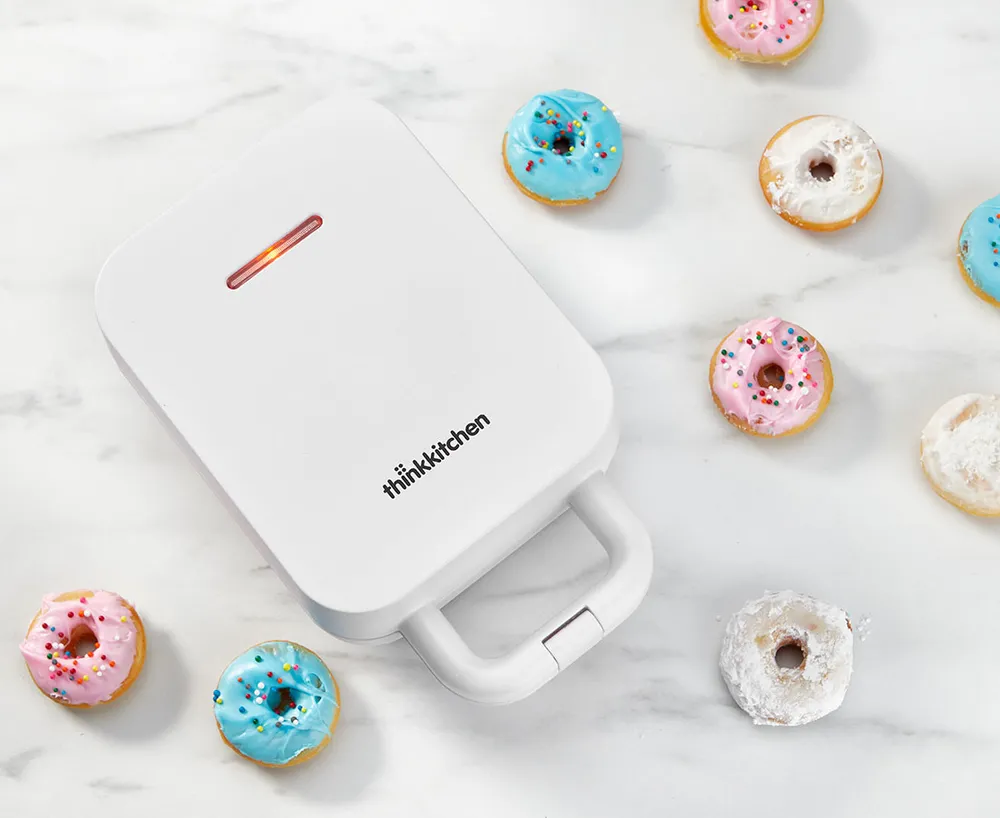 thinkkitchen Baker's Delight 3-In-1 Doughnut, Waffle & Sandwich Maker