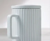 Textured Mug with Infuser and Lid