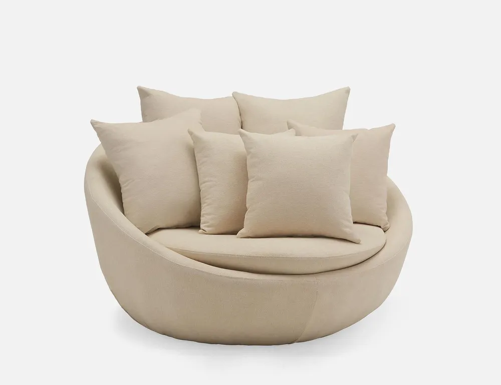 COZY round-shaped loveseat