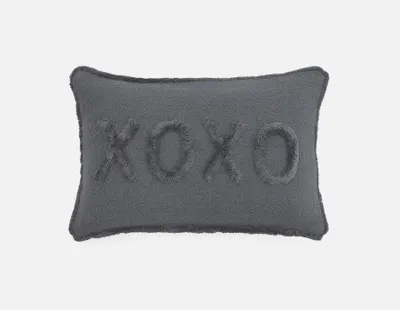 XOXO cushion 30 cm x 45 cm