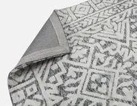 MILT knitted polyester rug 305 cm x 366 cm