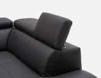 SULI right-facing sectional sofa with adjustable headrests