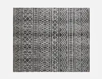 MIYA knitted polyester rug  6'x9'
