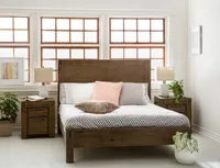 HAMBURG acacia wood king bed