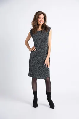Knee-Length Sleeveless Sparkle Dress