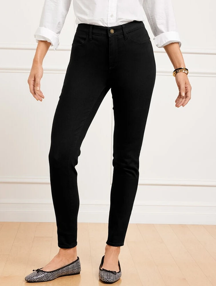 Jeggings - Black Curvy Fit