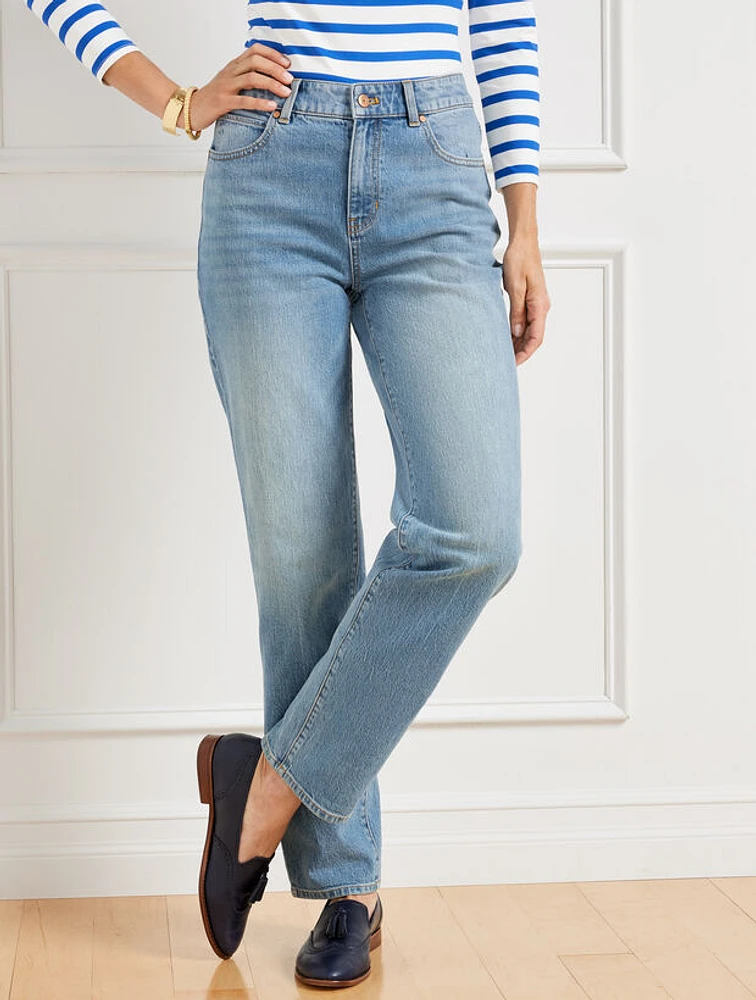 High Waist Relaxed Jeans