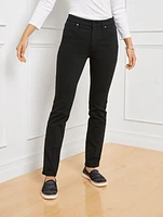 High-Waist Straight-Leg Jeans - Black Curvy Fit