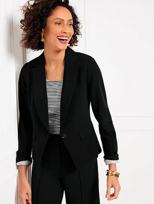 Easy Travel Cropped Blazer