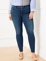 Jeggings - Laurel Wash Curvy Fit