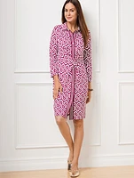 Effortless Jersey Twist Shirtdress - Groovy Geo