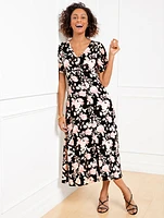 Crepe Midi Dress - Silhouette Roses