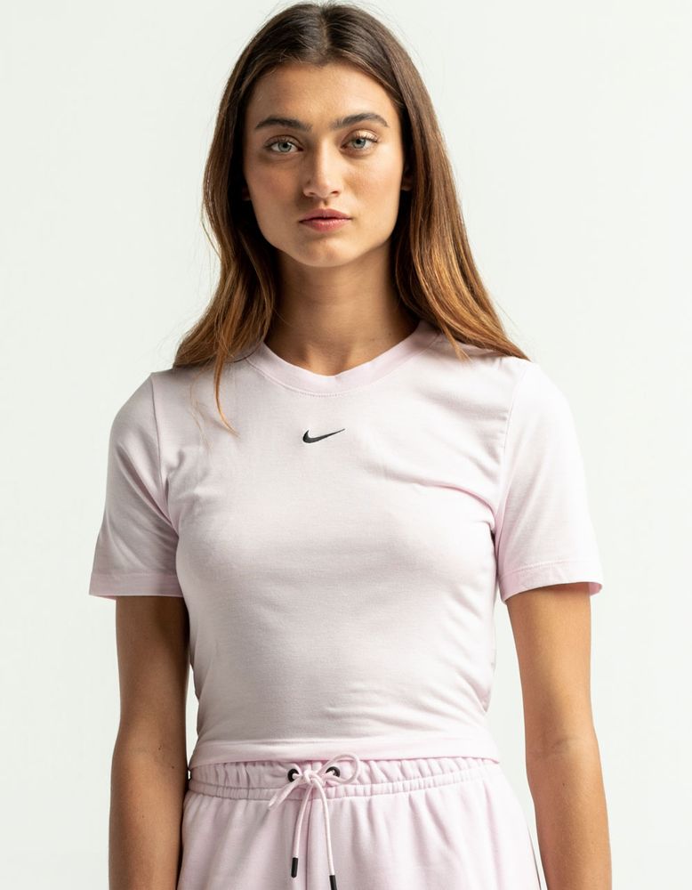 Nike Womens Sportswear Essential Cropped T-Shirt