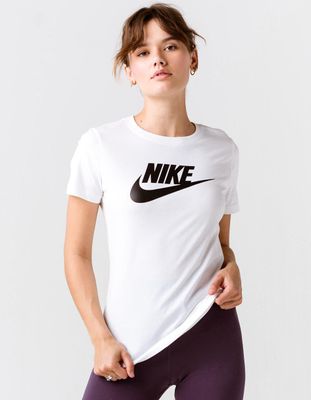 NIKE Sportswear Essential Icon Tee