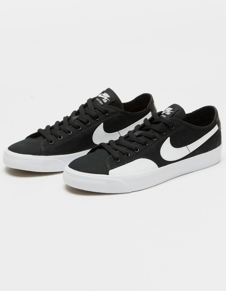 NIKE SB BLZR Court Shoes