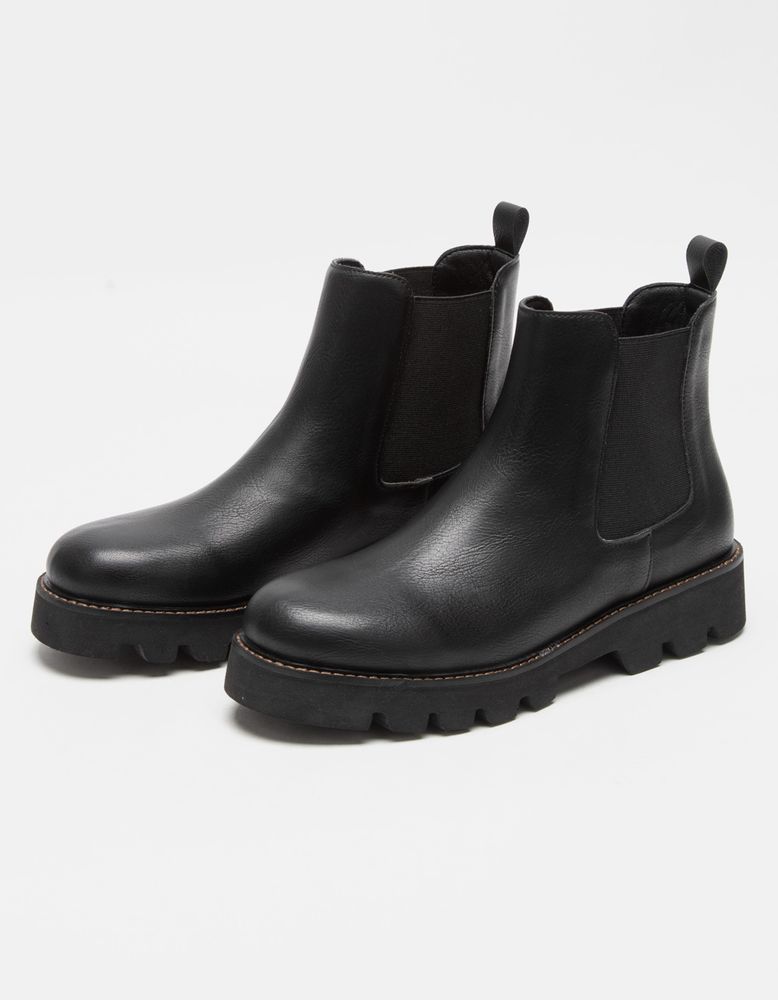 OASIS SOCIETY Black Flat Chelsea Boots