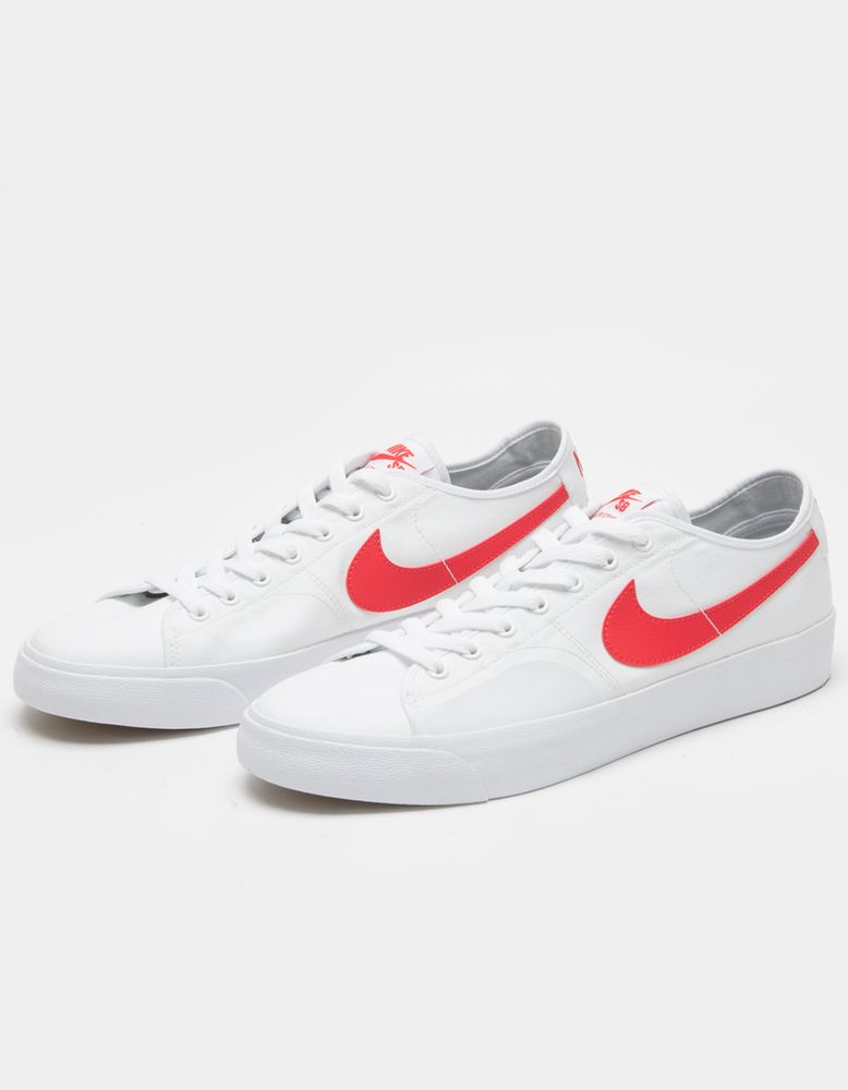 NIKE SB BLZR Court Shoes