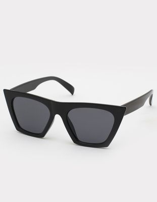 Oversized Plastic Cat Eye Sunglasses