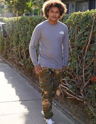 THE NORTH FACE Vert Camo Sweatpants