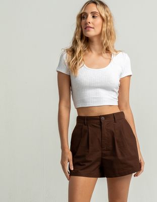 SKY AND SPARROW Pleat Front Shorts