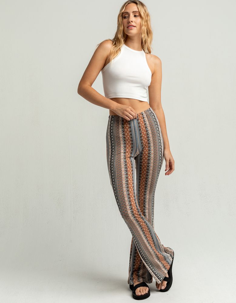 SKY AND SPARROW Print Flare Pants