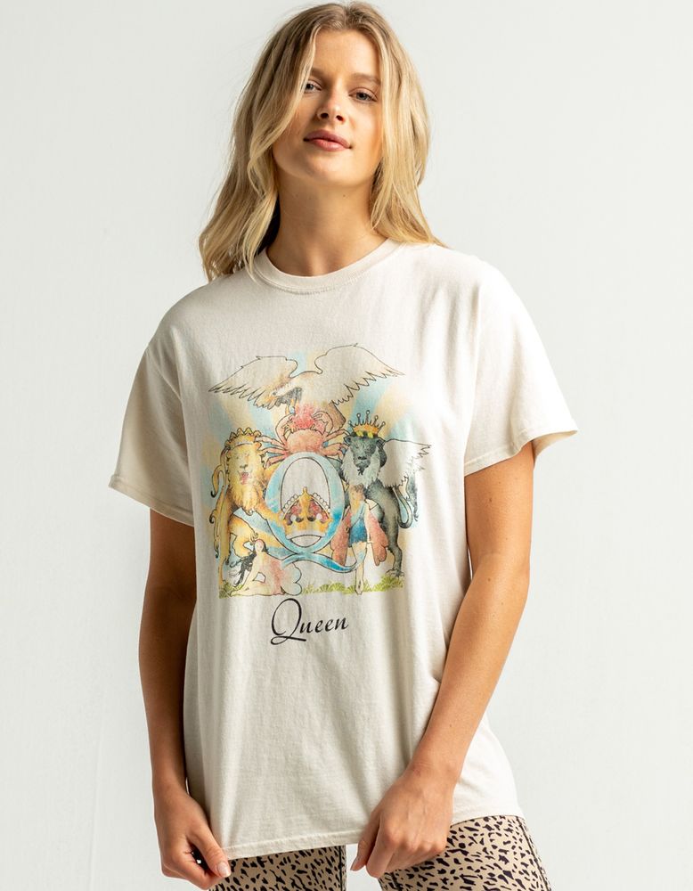 BRAVADO Queen Oversized Tee