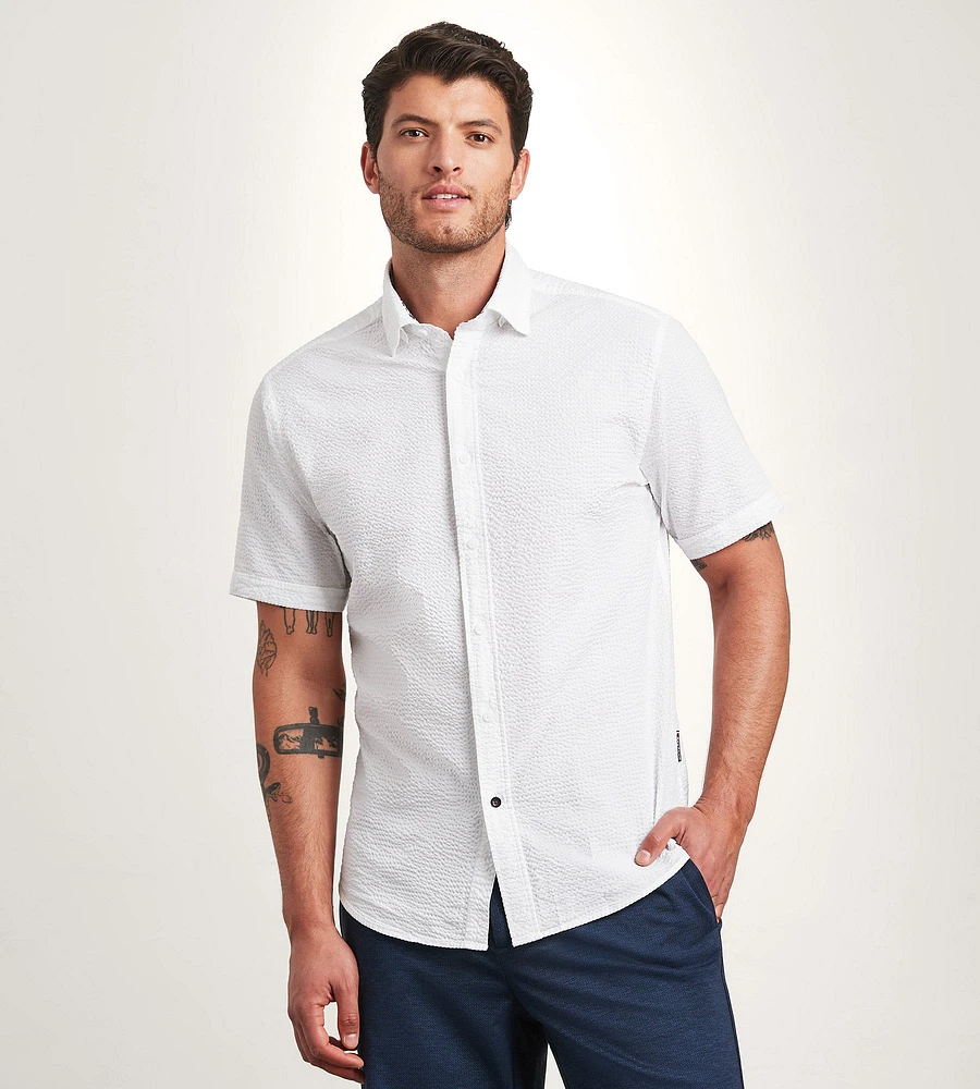 Modern Fit Short Sleeve Seersucker Sport Shirt