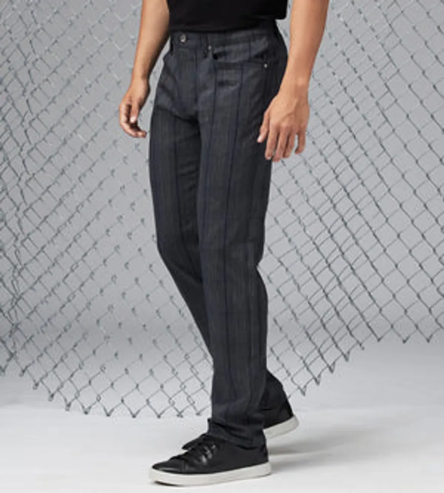 Modern Fit Five-Pocket Stretch Jeans