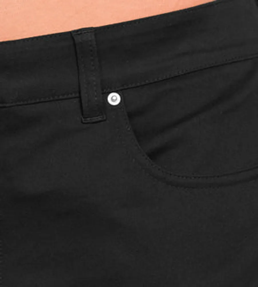 Modern Fit 5-Pocket 360° Stretch Shorts