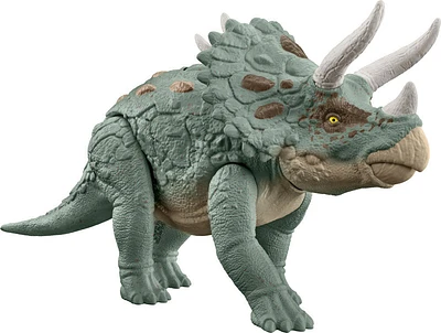 Jurassic World Gigantic Trackers Triceratops Dinosaur Action Figure