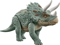 Jurassic World Gigantic Trackers Triceratops Dinosaur Action Figure