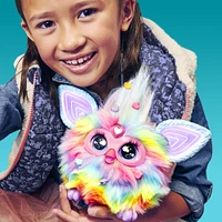 Furby Tie Dye, 15 accessoires, peluche interactive, animatronique activé par la voix - Édition anglaise